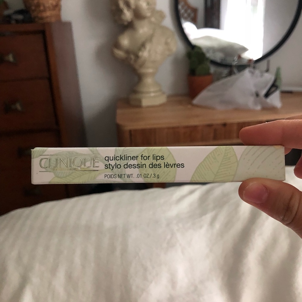 Clinique quickliner for lips in baby buff